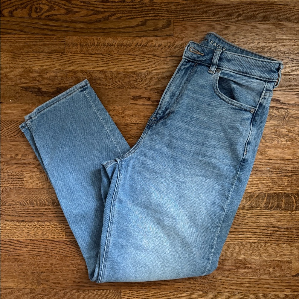 American Eagle High Rise Blue Jeans